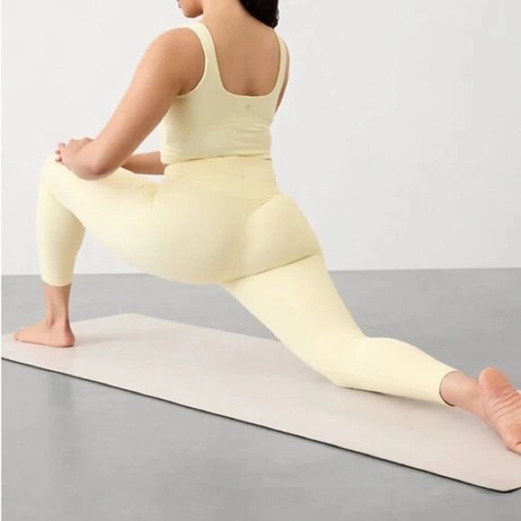 Athleta Transcend Rib 7/8 Leggings – Butter Yellow – Size Medium - Picture 2 of 12